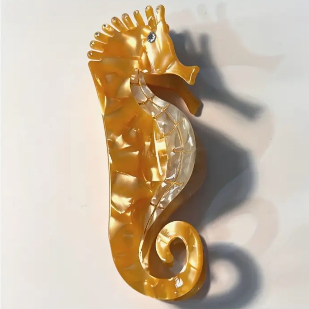 REVOLVE ❤️‍🔥 NEW ACRYLIC SEAHORSE HAIR CLIPS IN TEAL AND TAN NWT - Picture 7 of 7